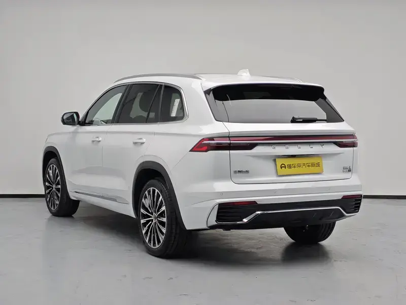2026 Geely Monjaro с пробегом 500 км