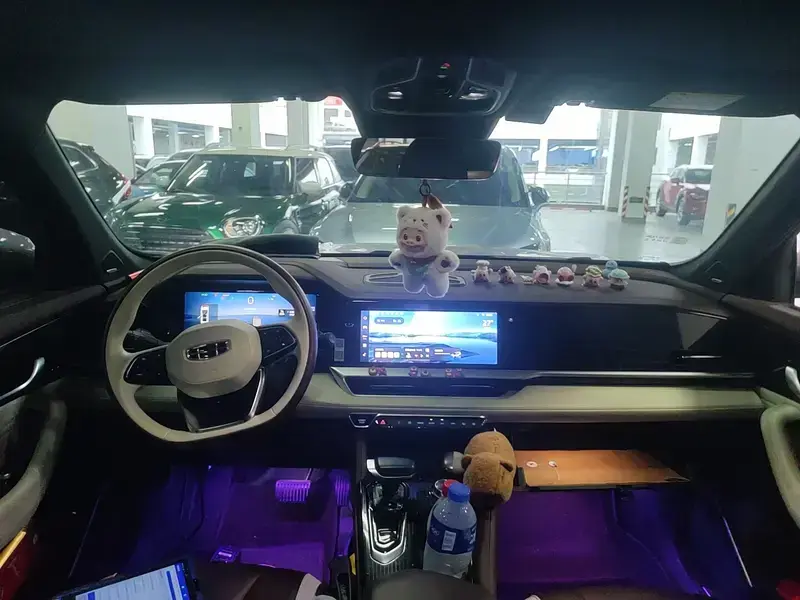 2021 Geely Monjaro с пробегом 37 600 км