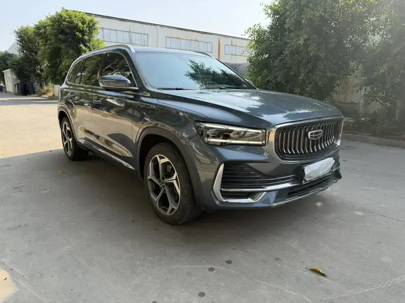 2021 Geely Monjaro с пробегом 50 000 км