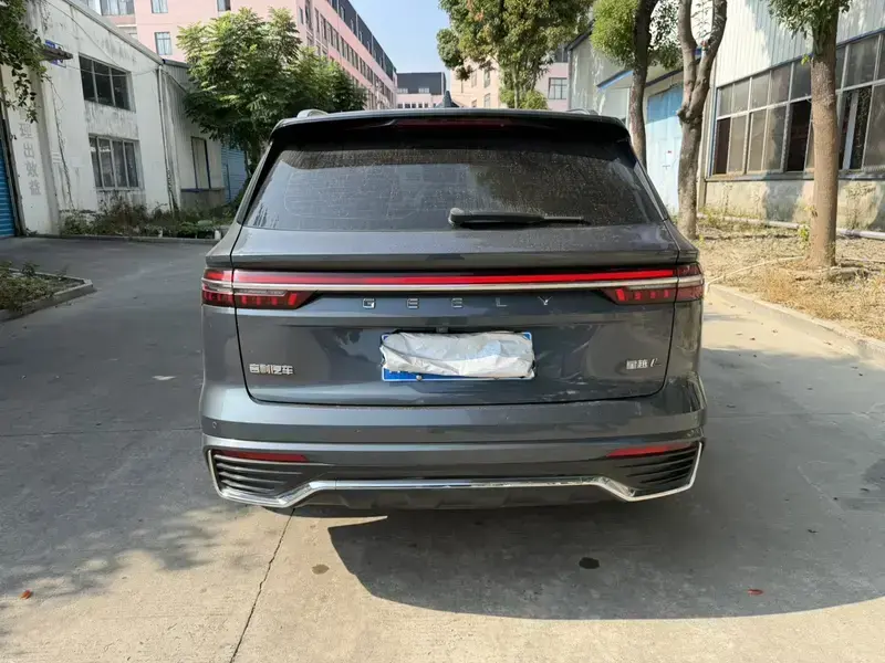 2021 Geely Monjaro с пробегом 50 000 км