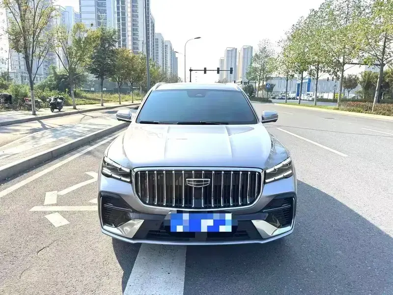 2026 Geely Monjaro с пробегом 17 000 км