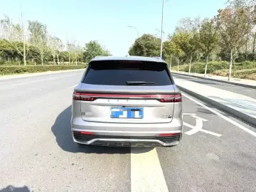 2026 Geely Monjaro с пробегом 17 000 км