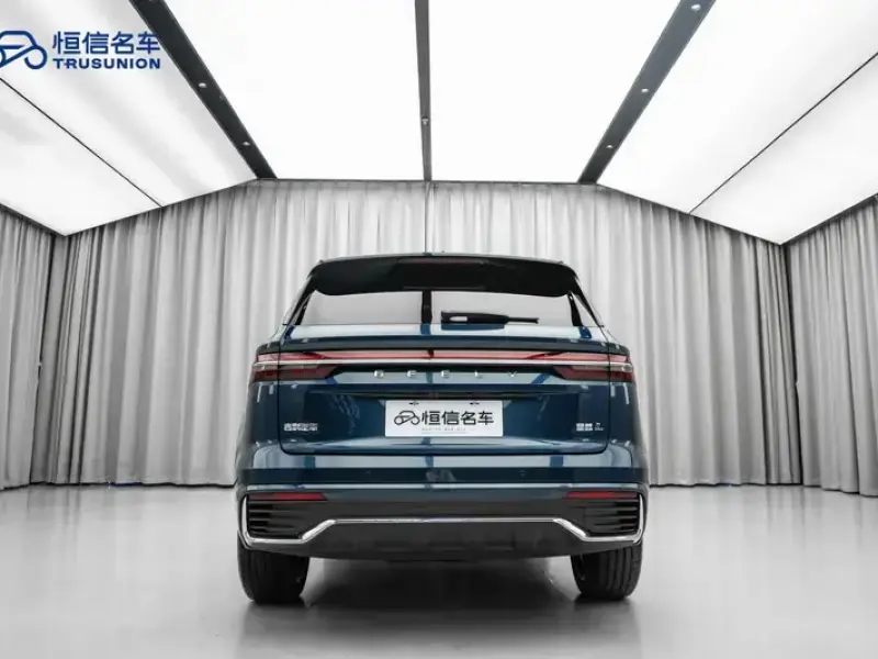 2021 Geely Monjaro с пробегом 12 200 км