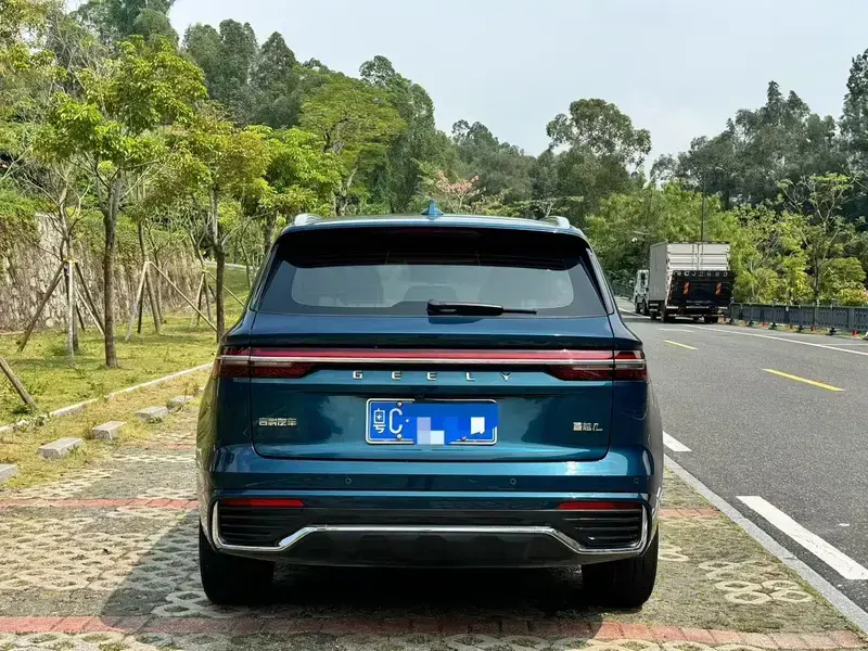 2021 Geely Monjaro с пробегом 41 000 км