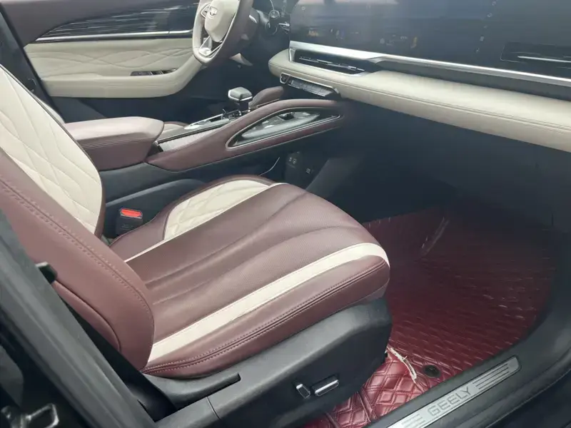 2021 Geely Monjaro с пробегом 48 000 км
