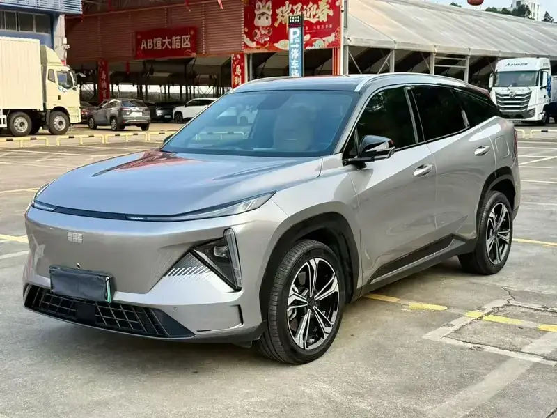 2024 Geely Galaxy L7 с пробегом 29 000 км
