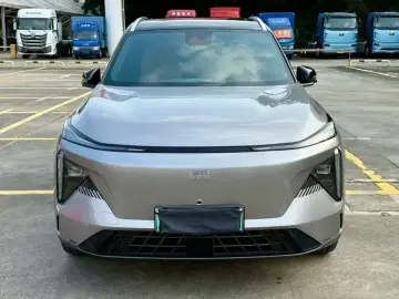 2024 Geely Galaxy L7 с пробегом 29 000 км