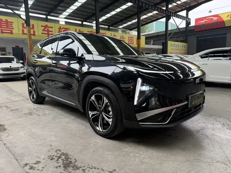 2025 Geely Galaxy L7 с пробегом 32 000 км