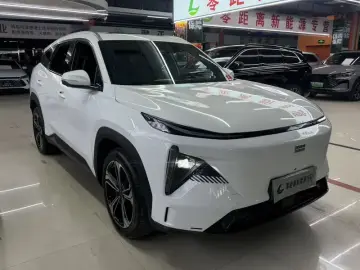 2023 Geely Galaxy L7 с пробегом 53 000 км