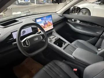 2026 Geely Galaxy E5 с пробегом 5 000 км