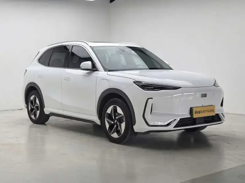 2024 Geely Galaxy E5 с пробегом 55 000 км