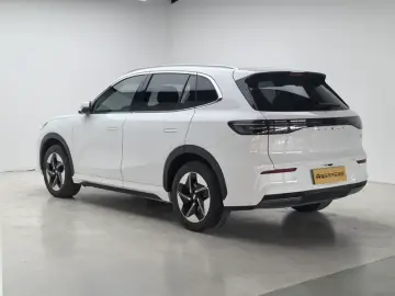 2024 Geely Galaxy E5 с пробегом 55 000 км