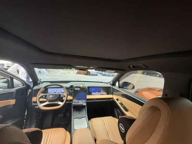 2024 Geely Galaxy L7 с пробегом 25 000 км