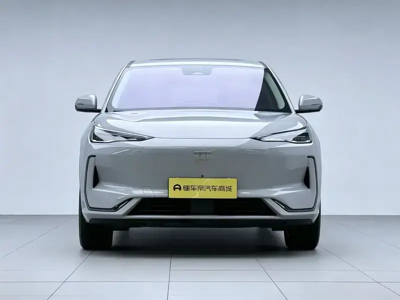 2024 Geely Galaxy E5 с пробегом 39 500 км