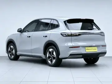 2024 Geely Galaxy E5 с пробегом 39 500 км