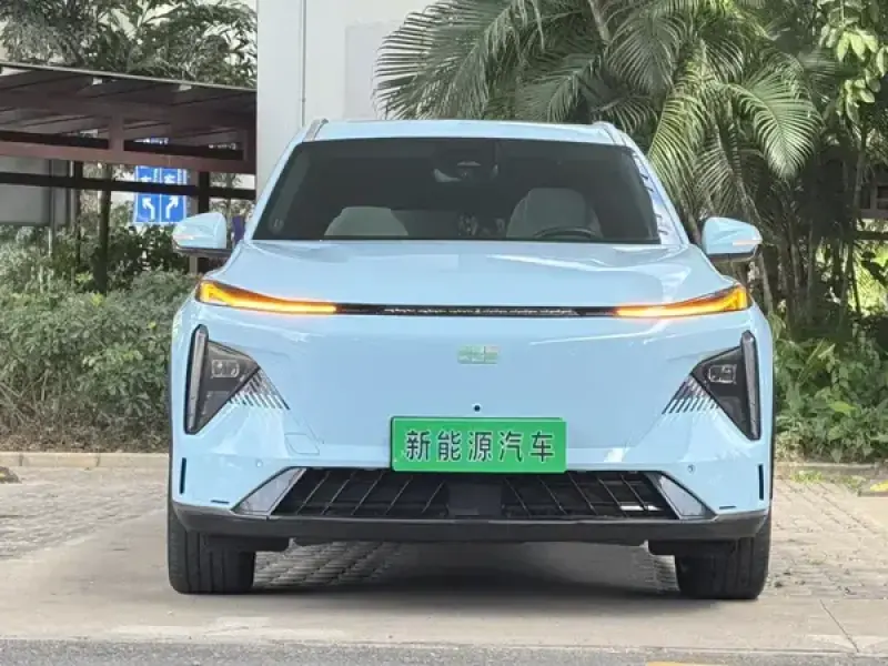 2023 Geely Galaxy L7 с пробегом 65 000 км