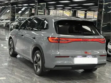 2024 Geely Galaxy E5 с пробегом 125 000 км