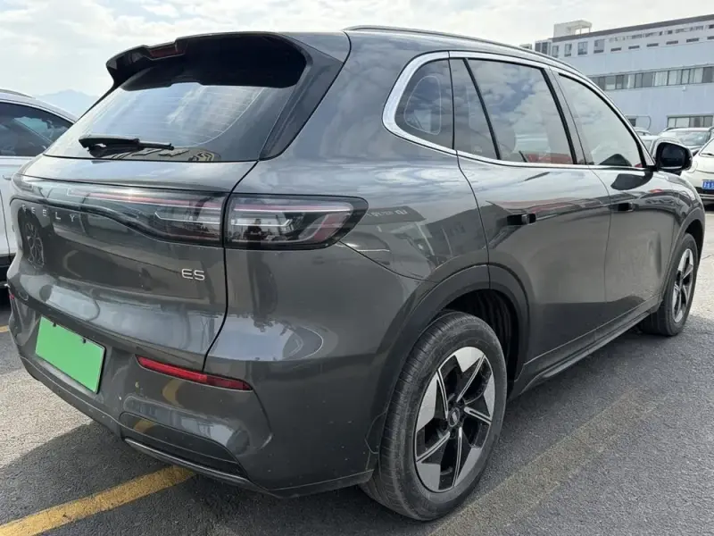 2026 Geely Galaxy E5 с пробегом 12 900 км