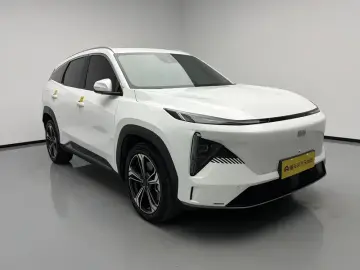 2024 Geely Galaxy L7 с пробегом 66 000 км