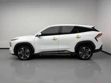 2024 Geely Galaxy L7 с пробегом 66 000 км