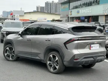 2024 Geely Galaxy L7 с пробегом 43 500 км
