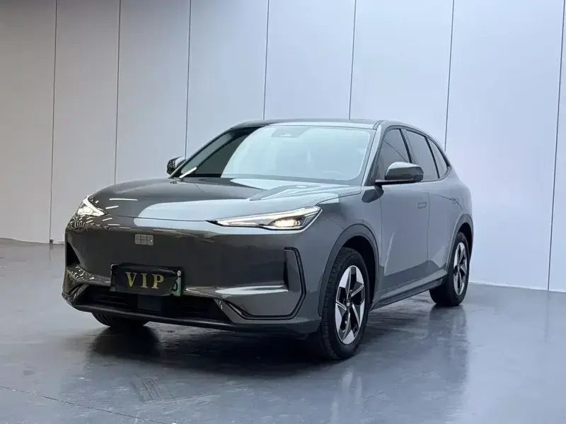 2024 Geely Galaxy E5 с пробегом 27 800 км