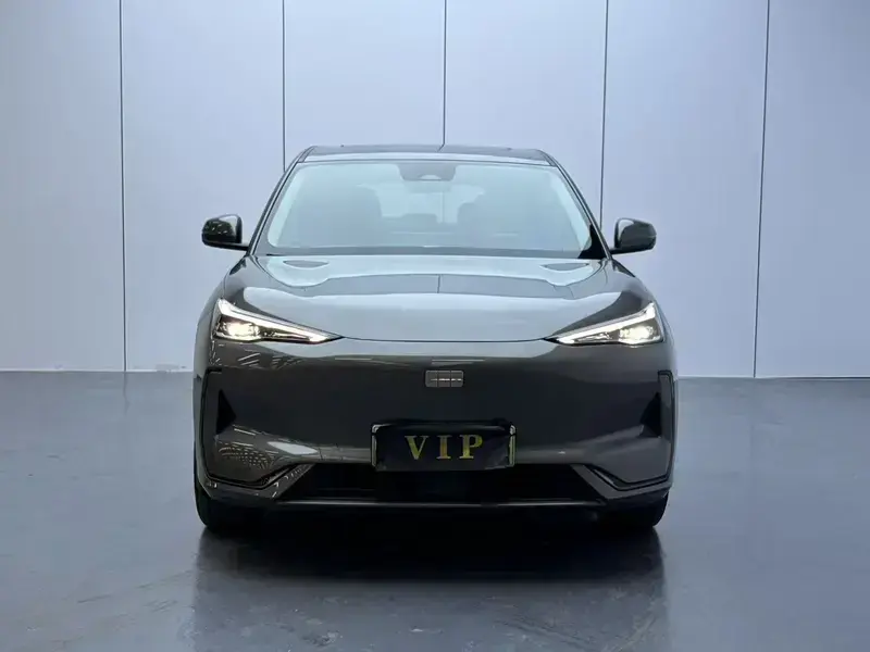 2024 Geely Galaxy E5 с пробегом 27 800 км
