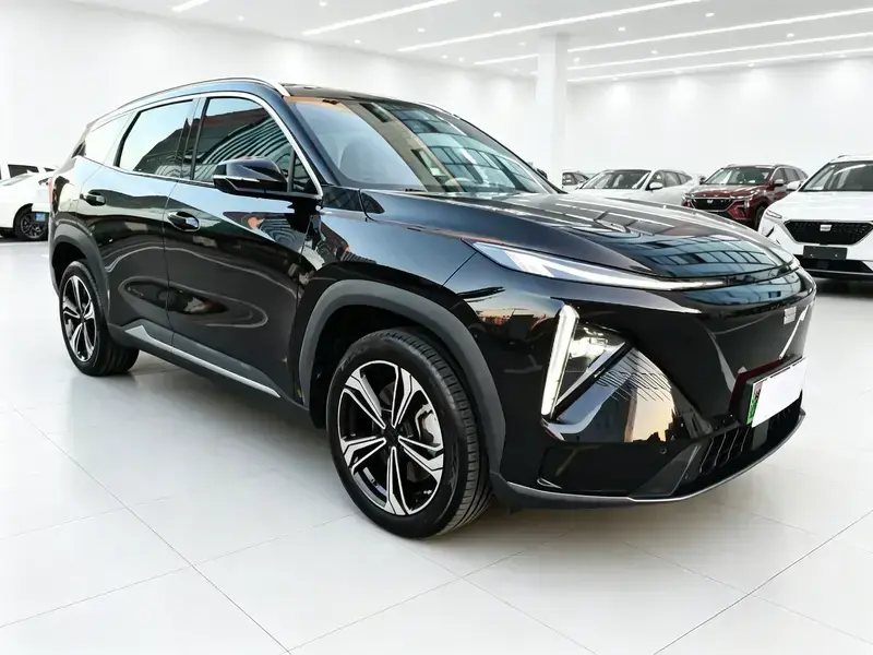 2023 Geely Galaxy L7 с пробегом 23 000 км