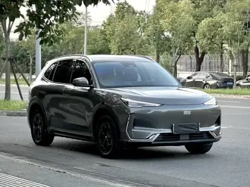 2024 Geely Galaxy E5 с пробегом 34 000 км