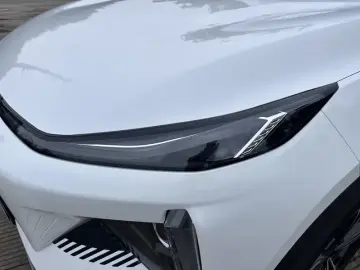 2024 Geely Galaxy L7 с пробегом 23 000 км