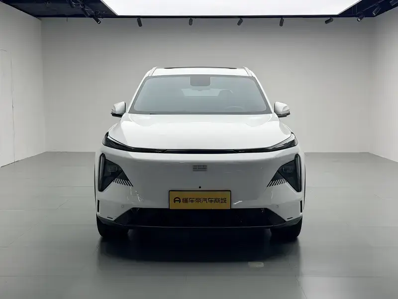 2023 Geely Galaxy L7 с пробегом 73 800 км