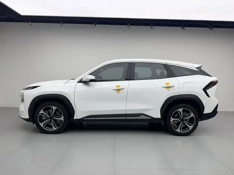 2023 Geely Galaxy L7 с пробегом 73 800 км