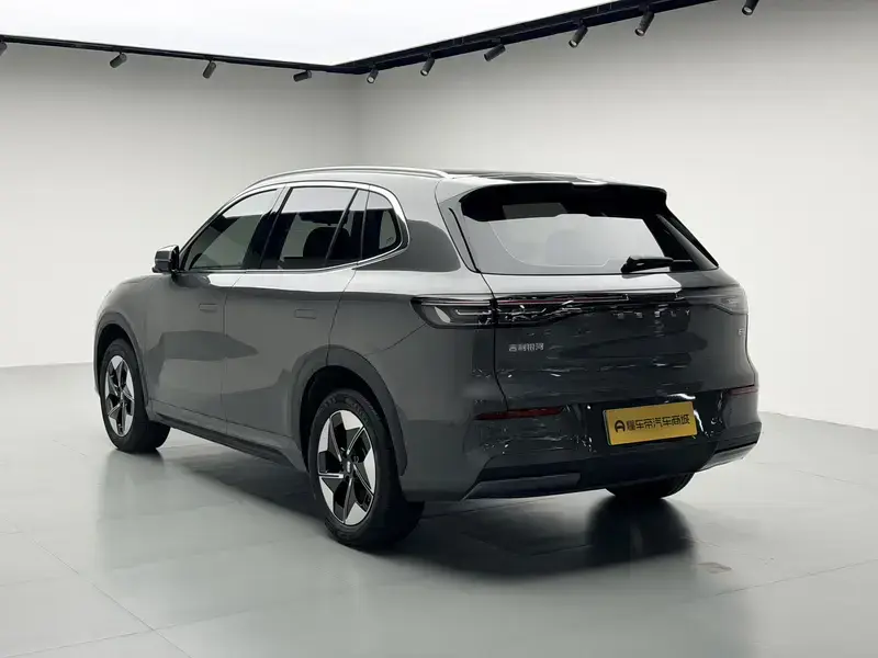 2026 Geely Galaxy E5 с пробегом 7 800 км