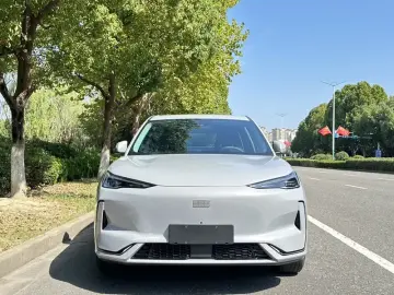 2024 Geely Galaxy E5 с пробегом 49 000 км
