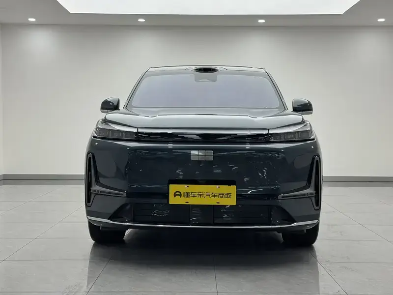 2025 Geely Galaxy M9 с пробегом 27 500 км