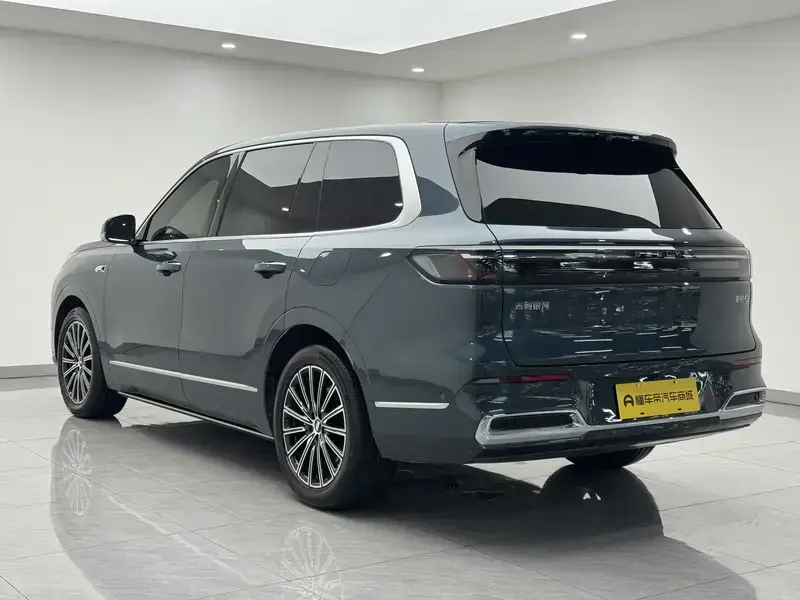 2025 Geely Galaxy M9 с пробегом 27 500 км