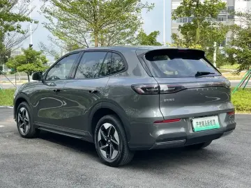2024 Geely Galaxy E5 с пробегом 10 000 км