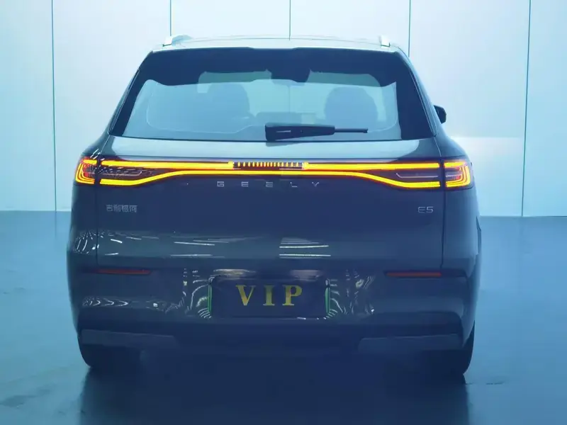 2026 Geely Galaxy E5 с пробегом 8 000 км