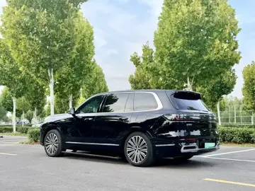 2025 Geely Galaxy M9 с пробегом 39 000 км