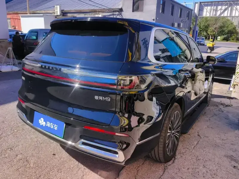 2025 Geely Galaxy M9 с пробегом 13 000 км