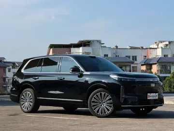 2025 Geely Galaxy M9 с пробегом 8 600 км