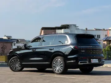 2025 Geely Galaxy M9 с пробегом 8 600 км