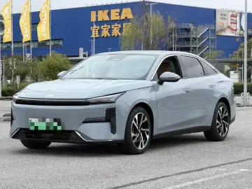 Geely Galaxy L6