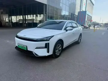 Geely Galaxy L6