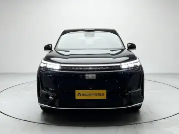2025 Geely Galaxy M9 с пробегом 11 900 км