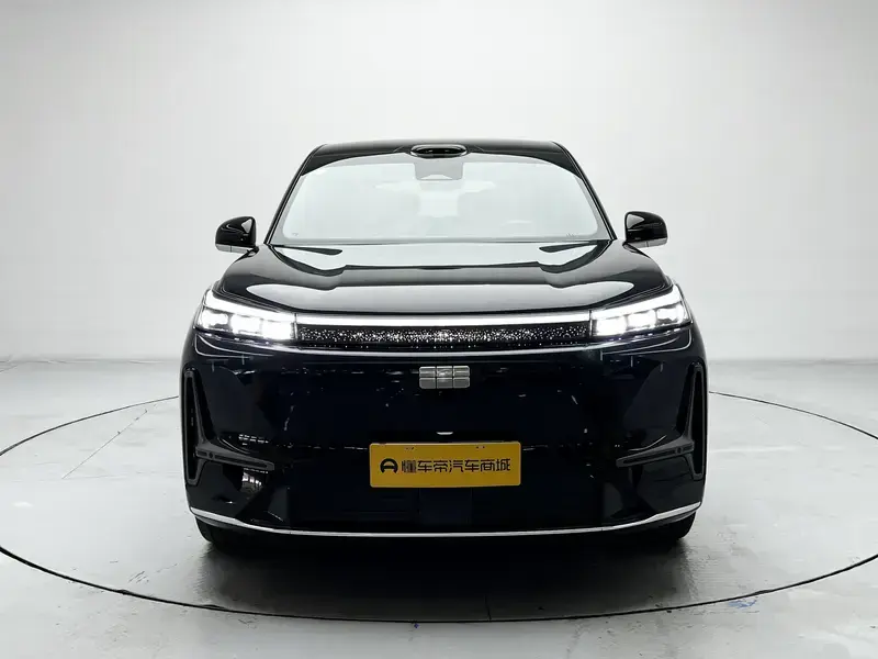 2025 Geely Galaxy M9 с пробегом 11 900 км