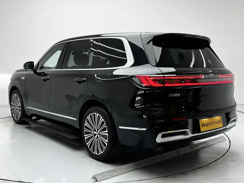 2025 Geely Galaxy M9 с пробегом 11 900 км