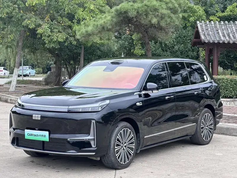 2025 Geely Galaxy M9 с пробегом 27 000 км