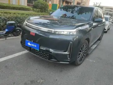 Geely Galaxy M9