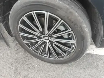 2025 Geely Galaxy M9 с пробегом 7 000 км